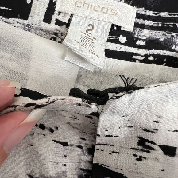 Chico’s Womens Size 2 L Artsy Abstract Open Front Jacket Black White Cotton - Picture 3 of 8